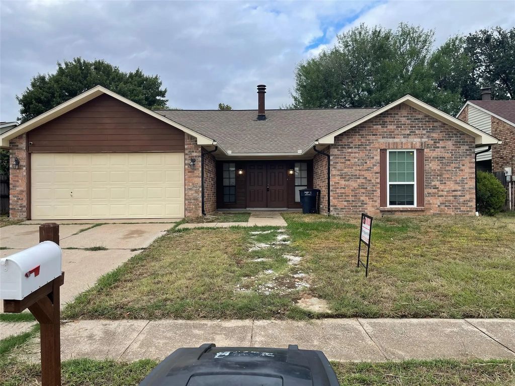 3916 Longmeadow Way, Fort Worth