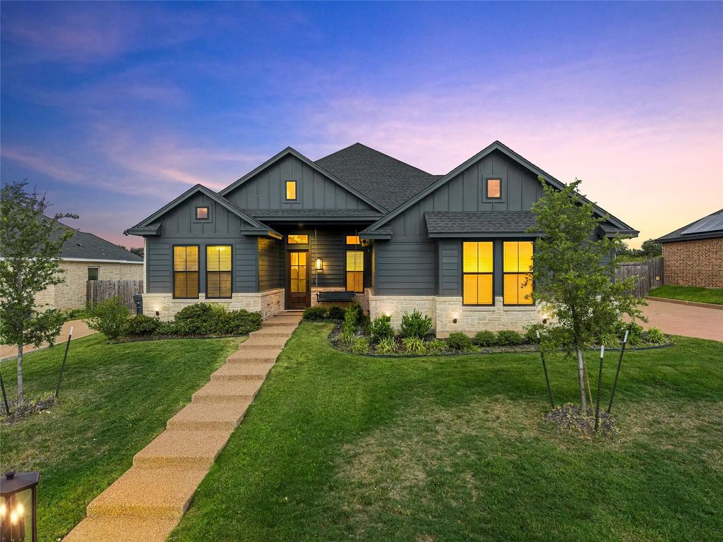 10201 Castleberry Lane, Waco