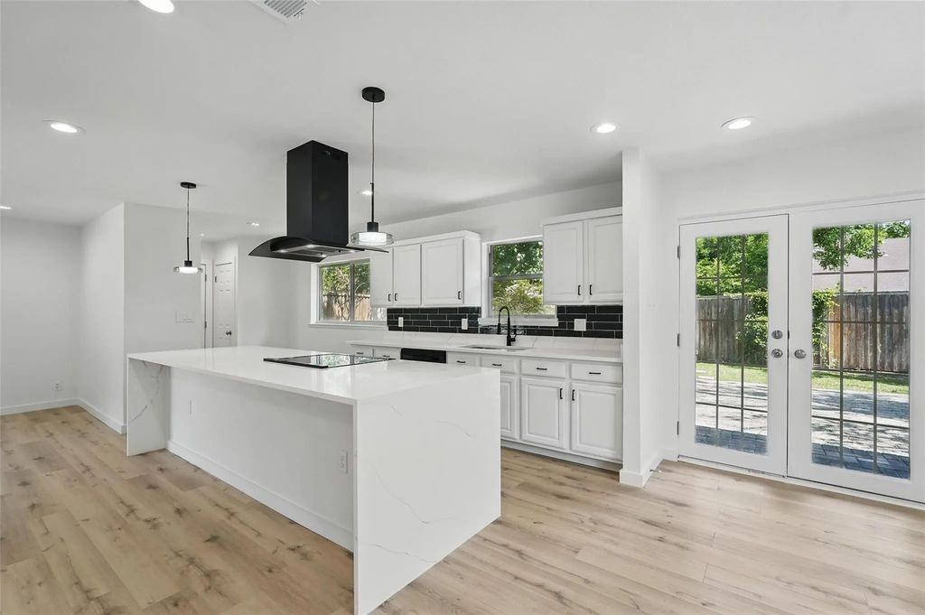 810 Greenhaven Drive, Richardson