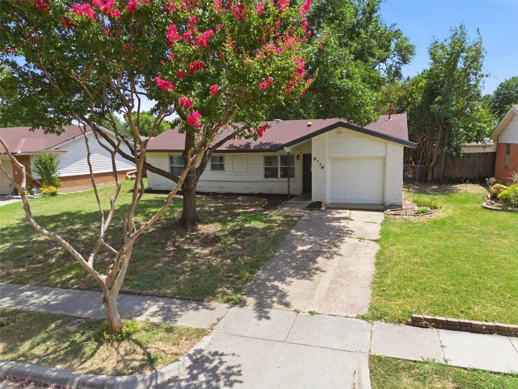 2114 Brookshire Street, Arlington