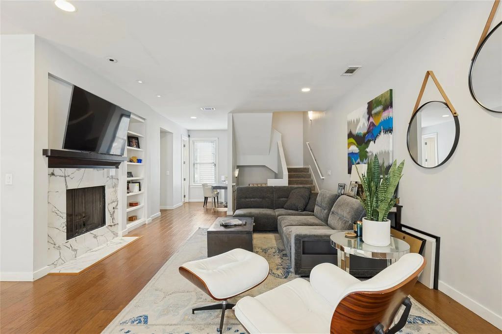 2604 Thomas Avenue 2, Dallas