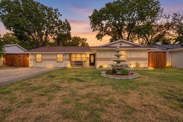 2983 Amber Lane, Farmers Branch
