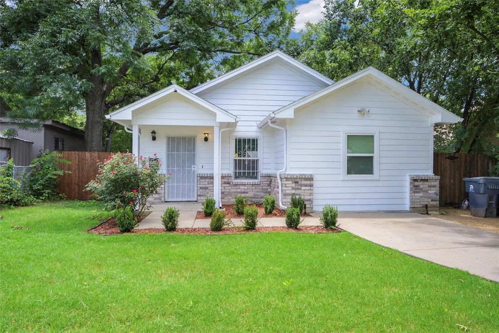 1226 E Woodin Boulevard, Dallas