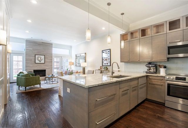 4015 Holland Avenue 106, Dallas