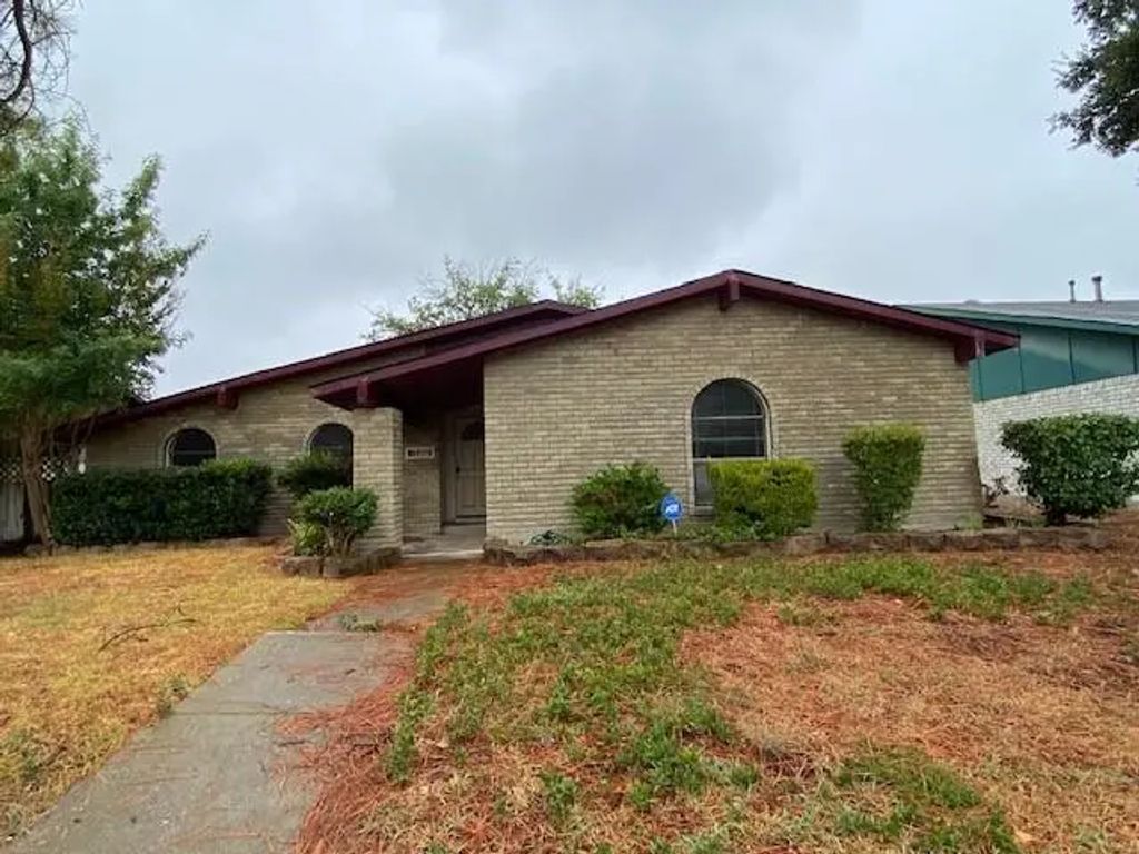 3113 Pamela Place, Garland