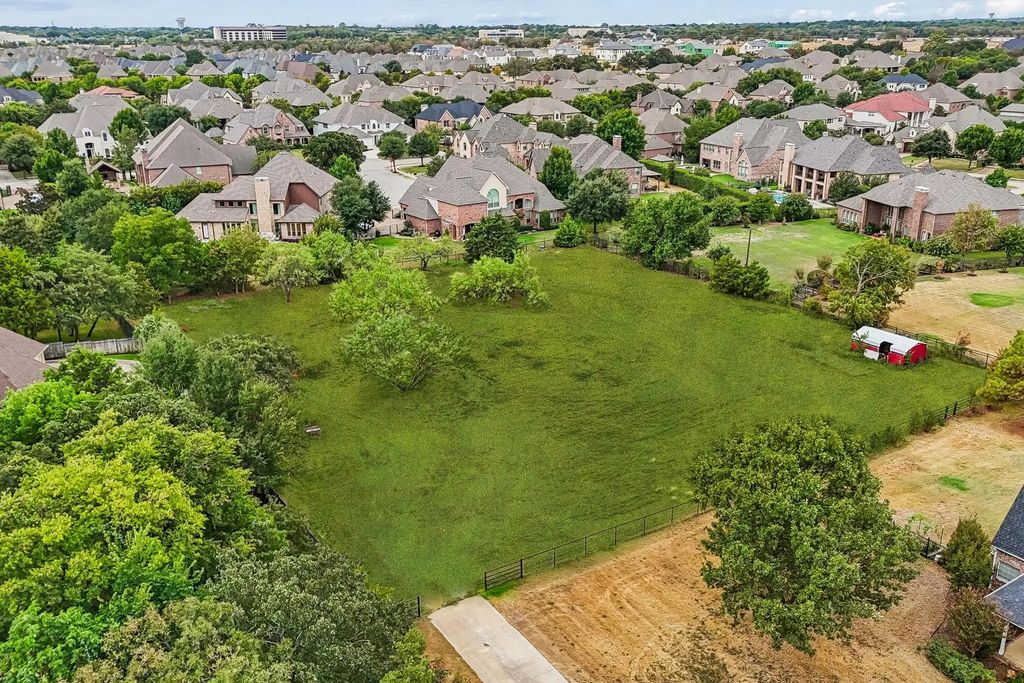 561 E Dove Road, Southlake