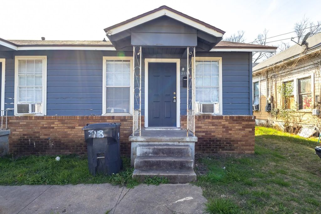 3116 N 26th Street 3118, Waco