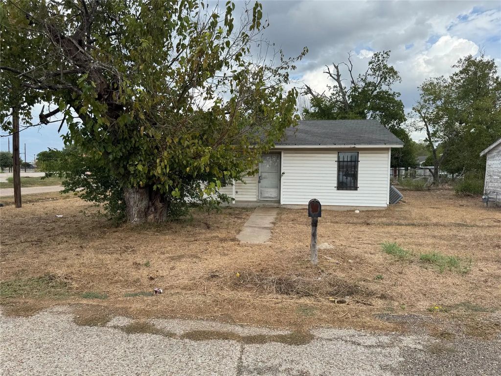 415 E 20th Street, Waco