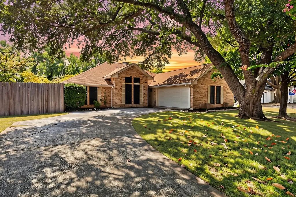 1107 Bayshore Drive, Rockwall