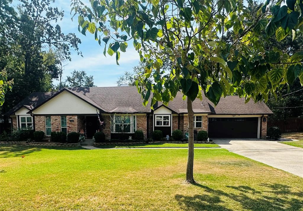 1308 Azalea Drive, Sulphur Springs