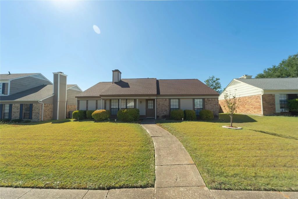 206 Southerland Avenue, Mesquite