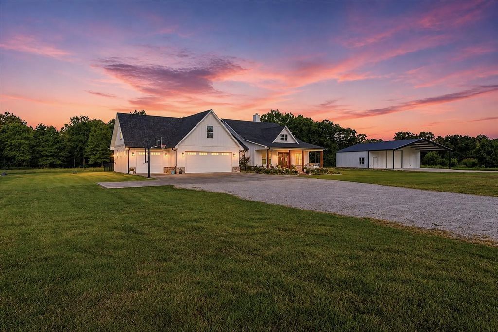 317 Private Road 4351, Gilmer
