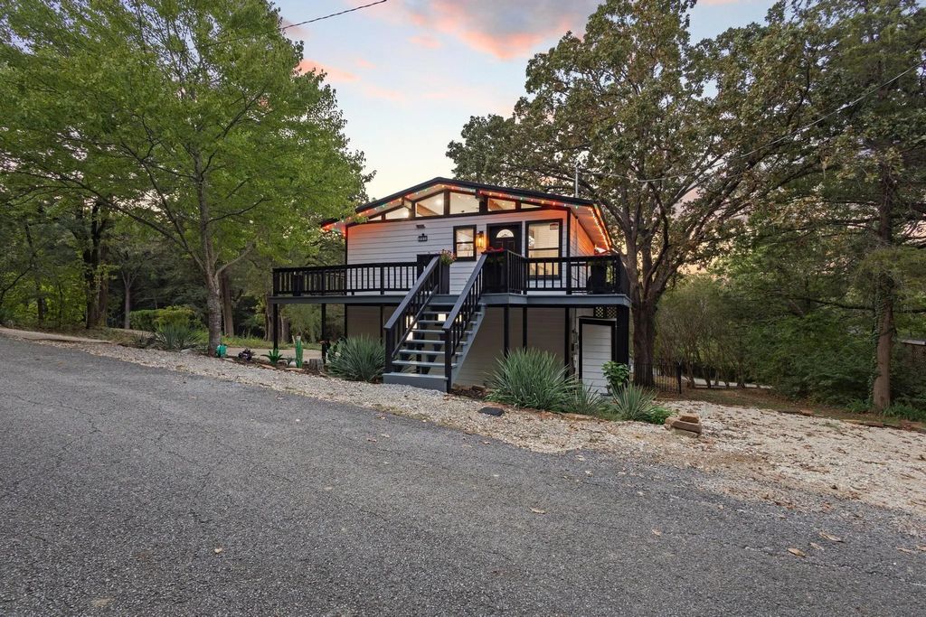 207 Wales Drive, Pottsboro