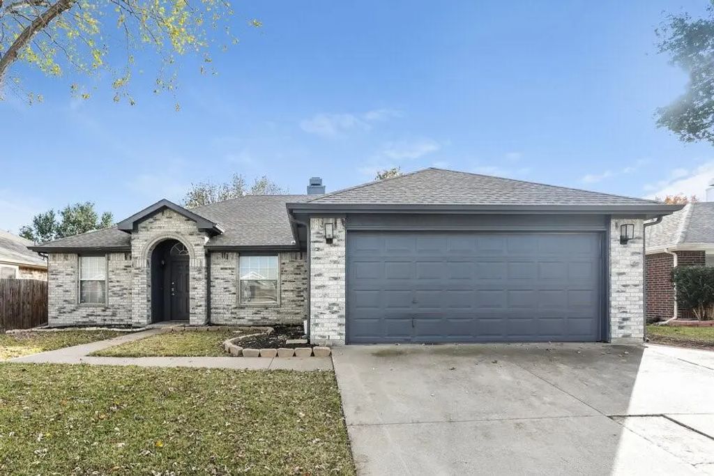5122 Eastcreek Drive, Arlington