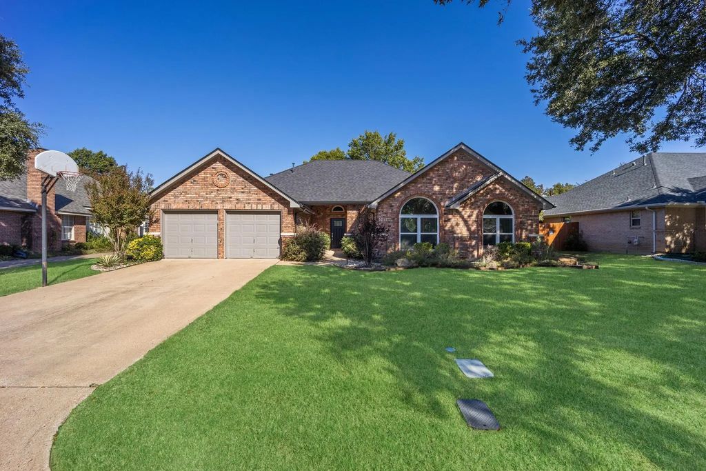 3505 Fox Meadows Drive, Colleyville