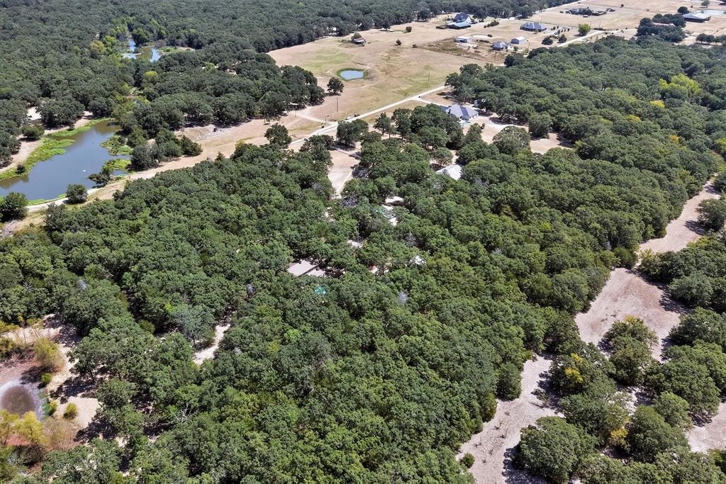 3546 Private Road 2562, Royse City