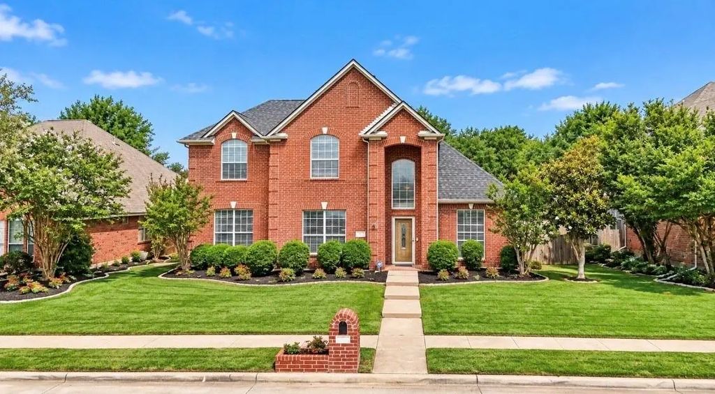 1808 Lacey Oak Lane, Keller