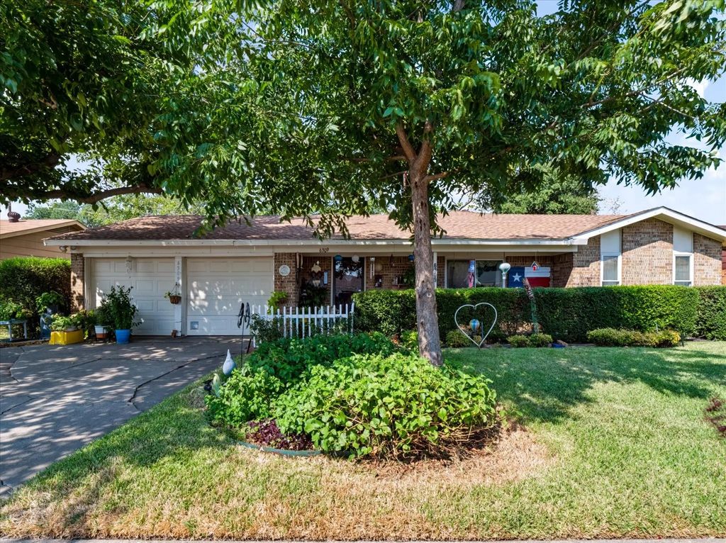 6309 Solona Circle N, Haltom City