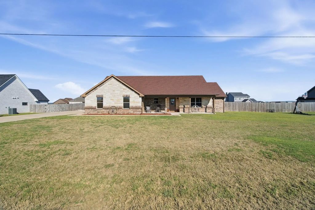 2365 County Road 407, Nemo