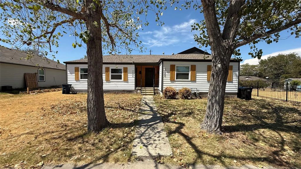 2644 Berryhill Drive, Fort Worth