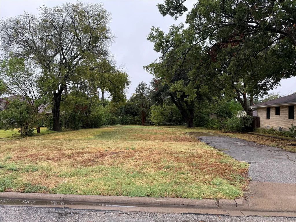 1405 N Graves Street, McKinney