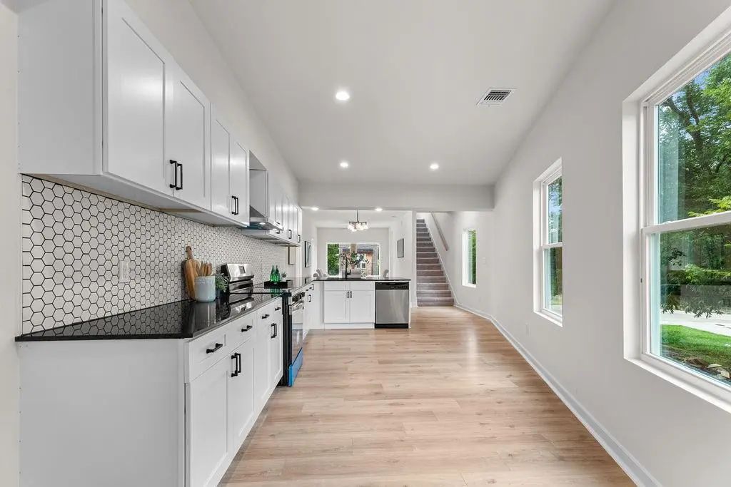 2428 Saint Clair Drive, Dallas