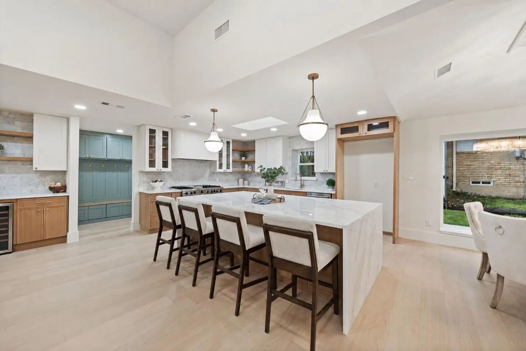 8639 Clover Meadow Drive, Dallas