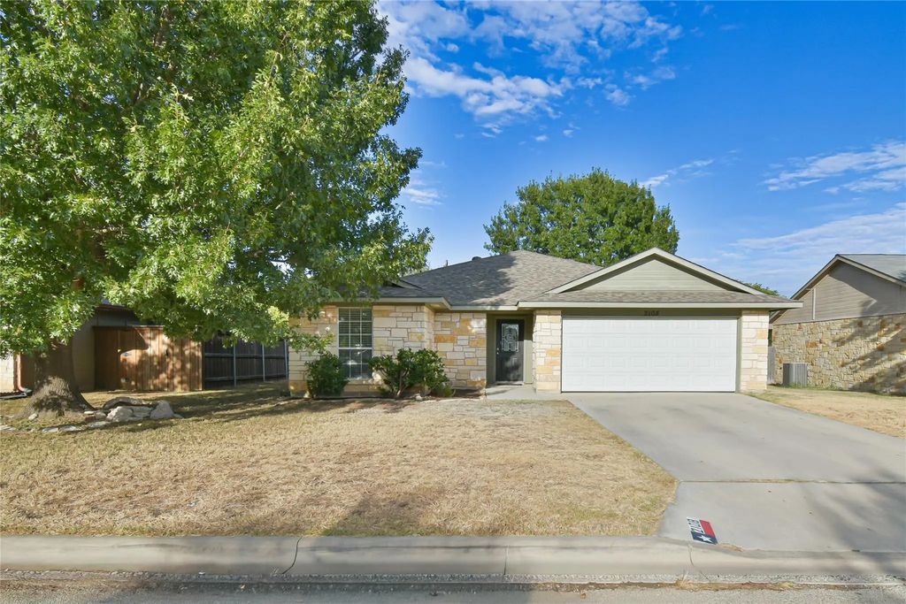 2108 8th Street, Brownwood