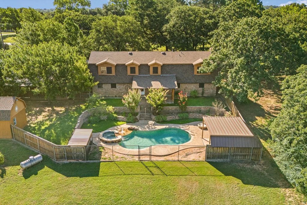 7 Fox Hollow Road, Joshua