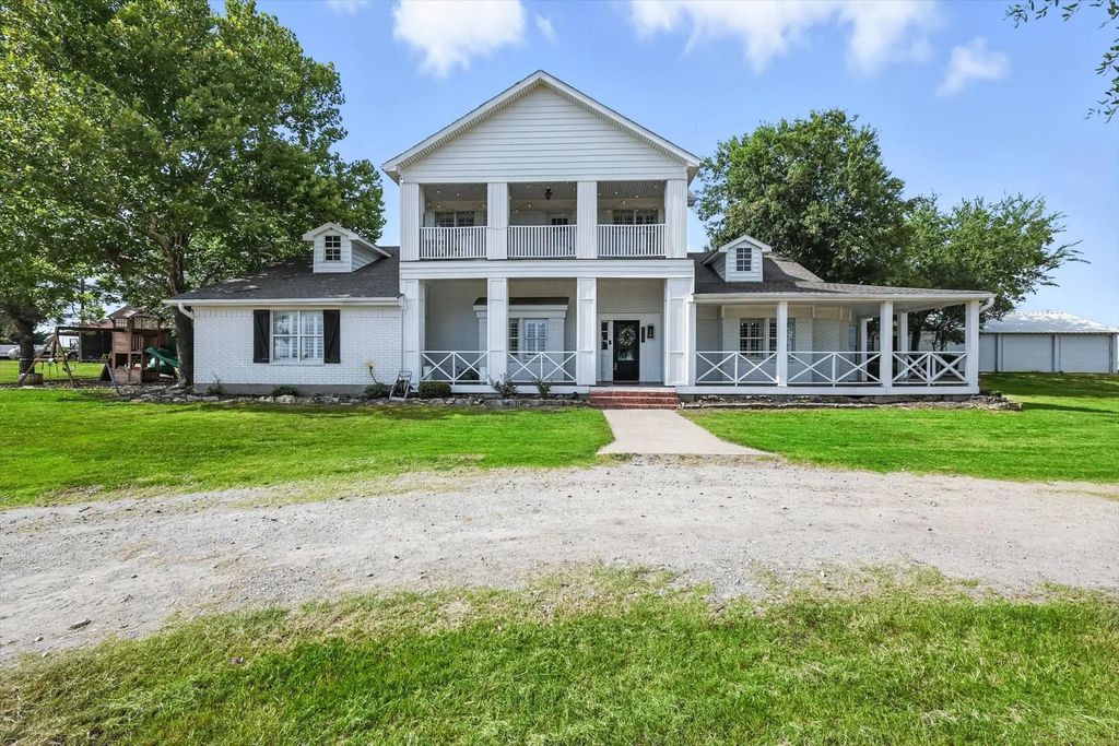 185 Quail Run Court, Decatur