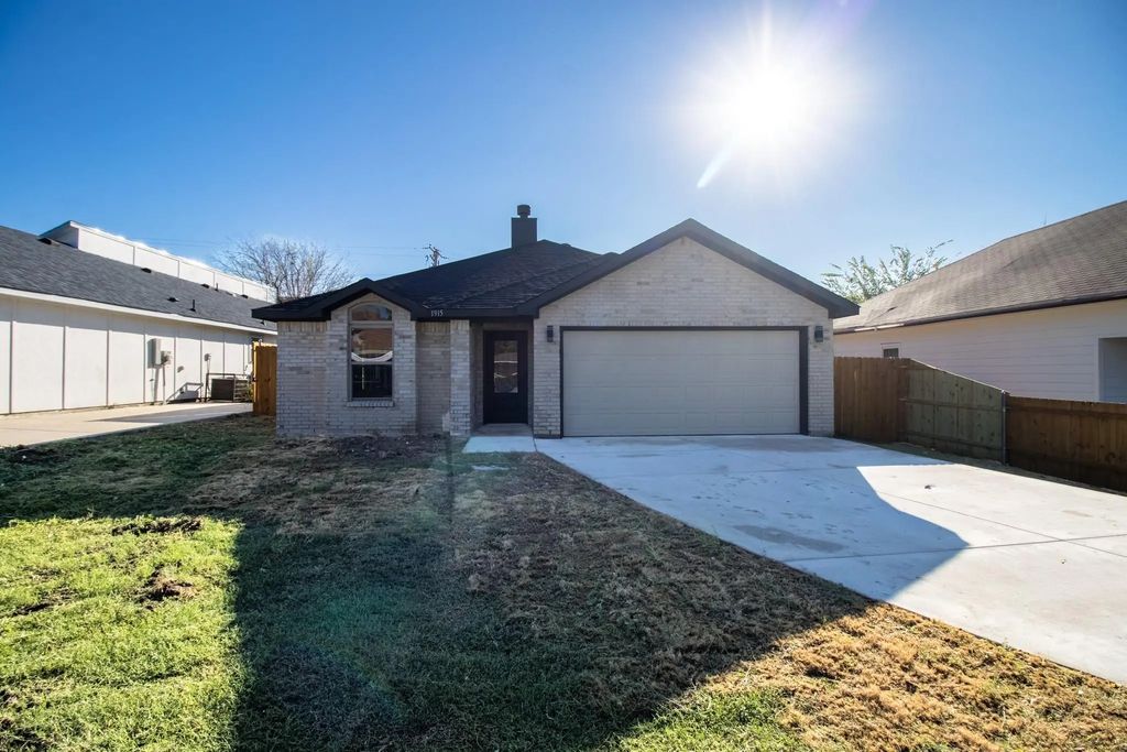 1915 Missouri Avenue, Fort Worth