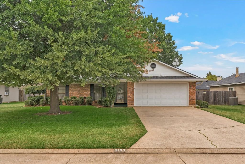 3135 Le Oaks Drive, Bossier City