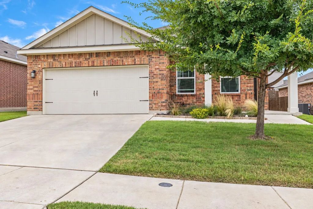5332 Northfield Drive, Fort Worth