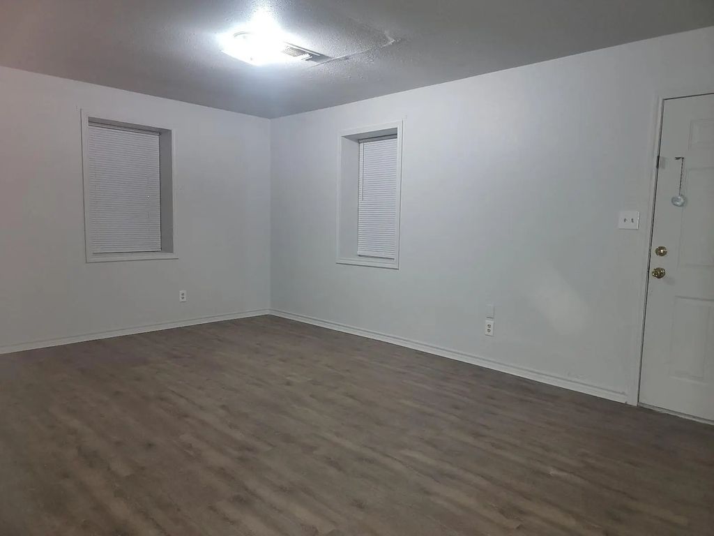 402 Stephens Street #3, Clyde