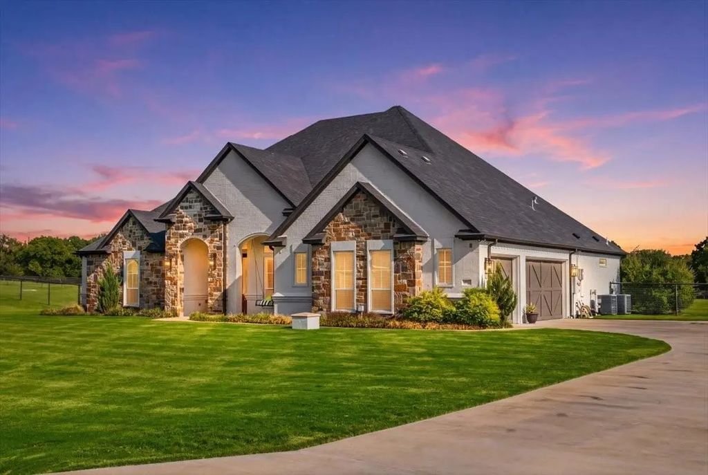 1017 Moriah Road, Weatherford