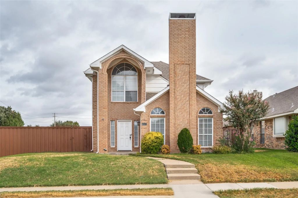 2101 Falcon Ridge Drive, Carrollton