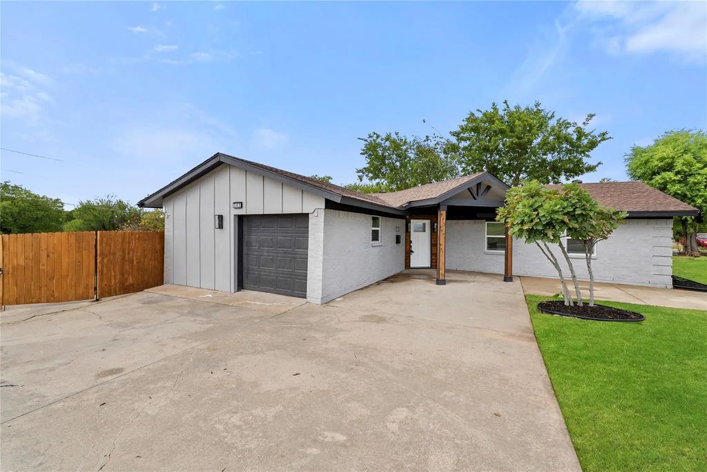 303 Saffron Circle, Mesquite