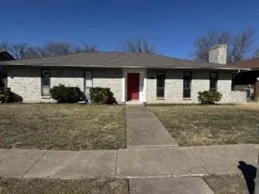 705 Kingsbridge Drive, Garland