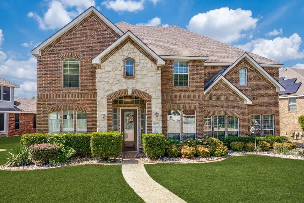 611 Creekwood Lane, Grand Prairie