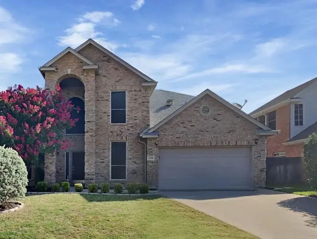2206 Kingsley Drive, Mansfield