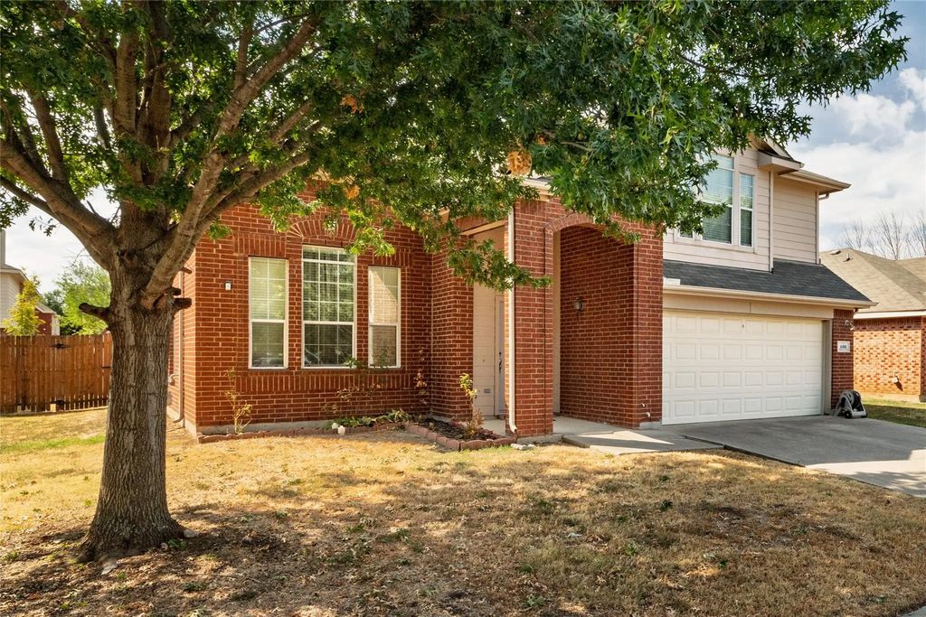 4413 Chaparral Creek Drive, Fort Worth