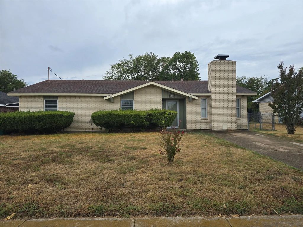 110 Yorkshire Street, Cedar Hill