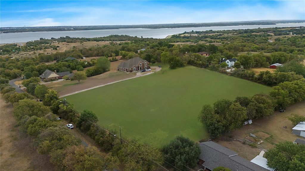 516 & 524 Rogers Road, Benbrook