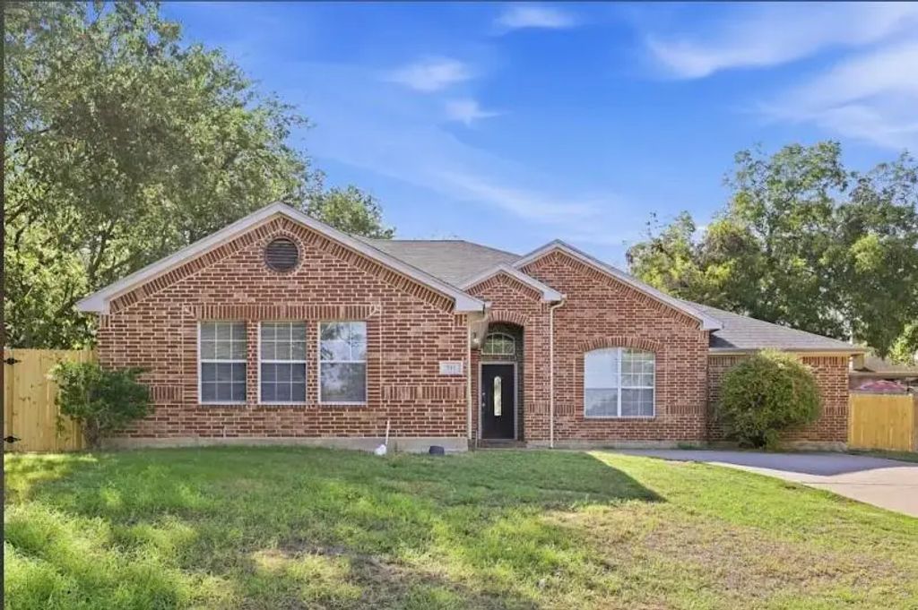 515 Hidden Meadow Court, DeSoto