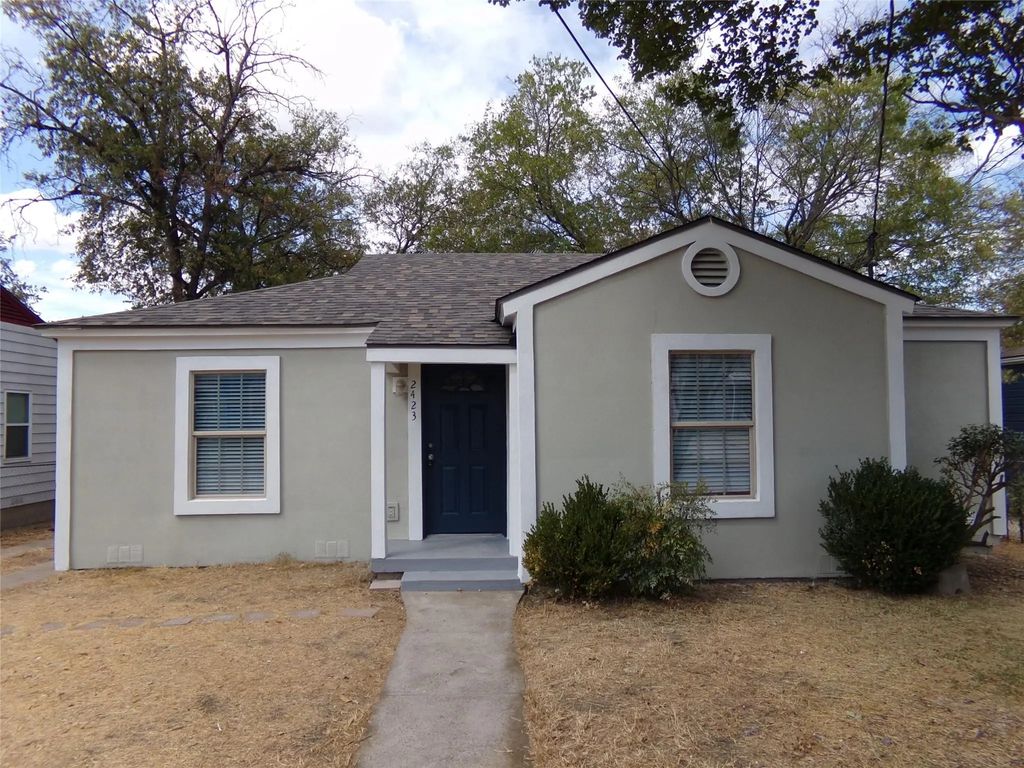 2423 Marfa Avenue, Dallas