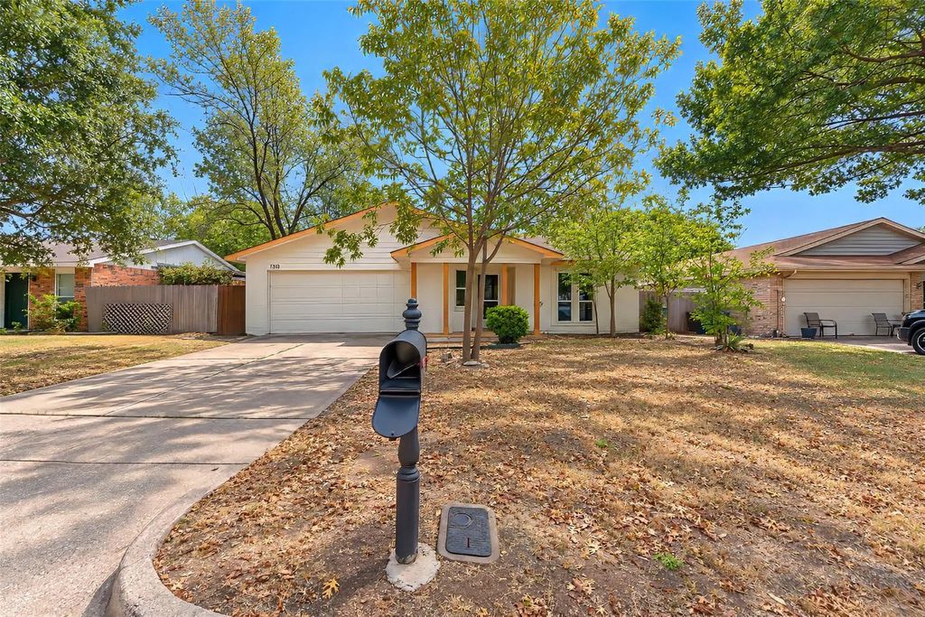 7212 Wayfarer Trail, Fort Worth