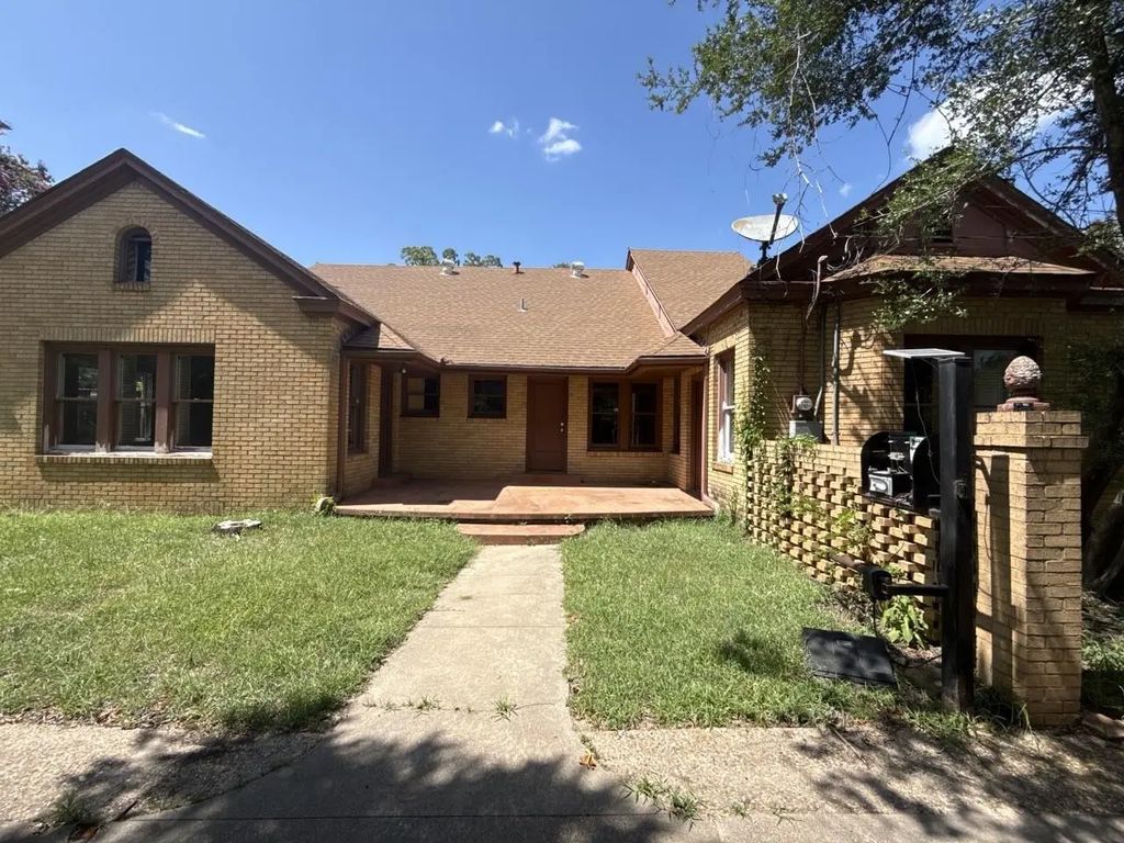 216 S Prairieville Street, Athens