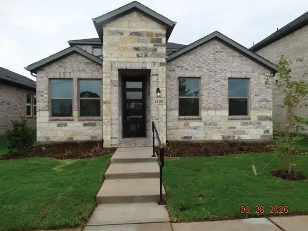 3308 Winecup Road, Celina