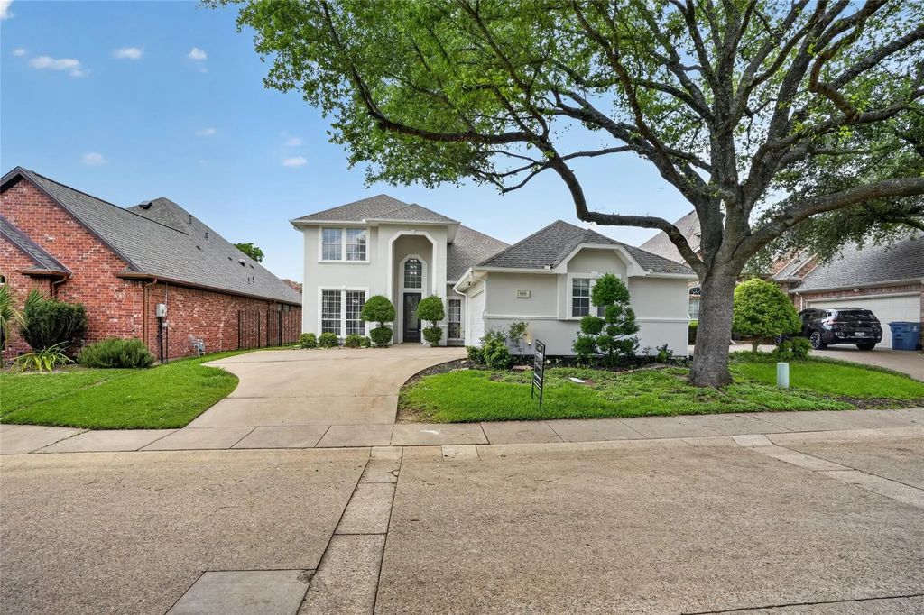909 Saint Andrews Place, DeSoto
