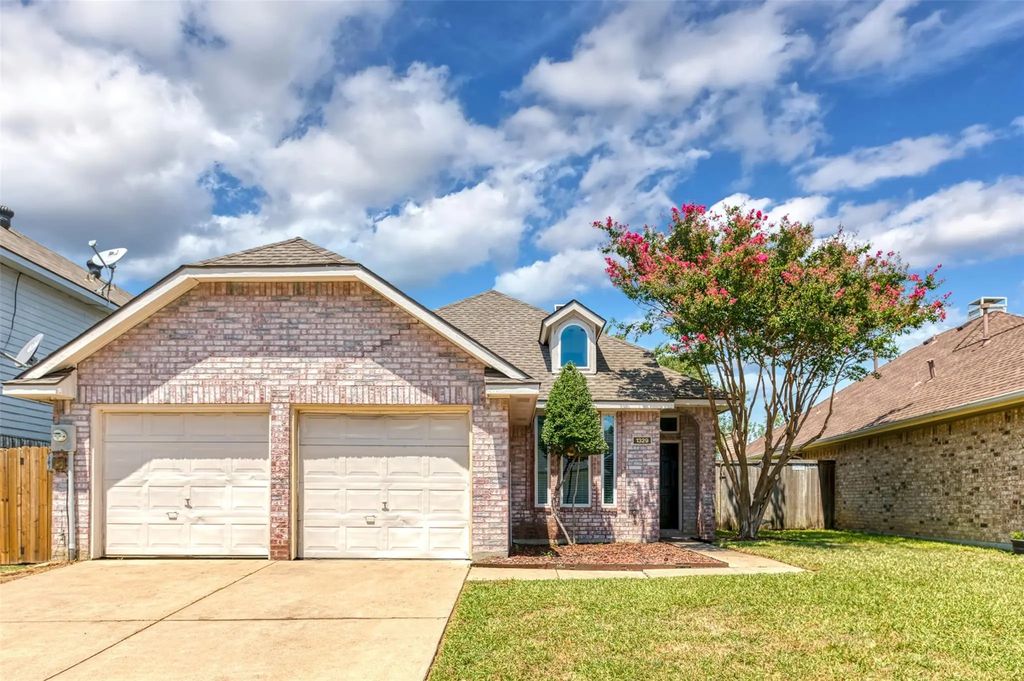 1329 Maywood Court, Plano